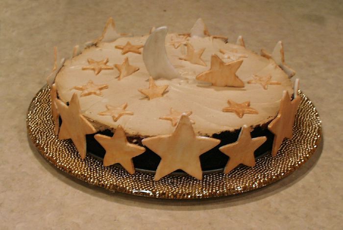 mousse___stars_cake_2001.jpg